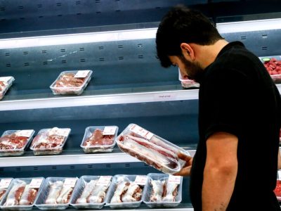 مجوز فعالیت برای ۲ مرکز تولید گوشت مرغ در البرز صادر شد