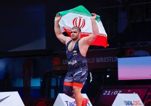 تجلیل از آقای ورزش ایران در حاشیه کشتی فرنگی جام تختی