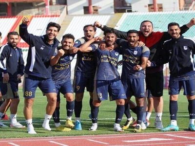 چادرملو اردکان دومین تیم صعود کننده به لیگ برتر فوتبال