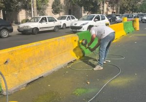 رنگآمیزی و ساماندهی جداکنندههای هدایت مسیر در بلوار جمهوری
