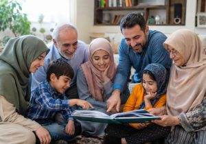 چرا موبایل جای خاطرهسازی خانوادگی را میگیرد؟