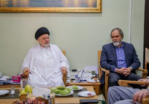 رئیس سازمان سینمایی با نماینده آیت&zwnj;الله سیستانی در قم دیدار کرد&nbsp;